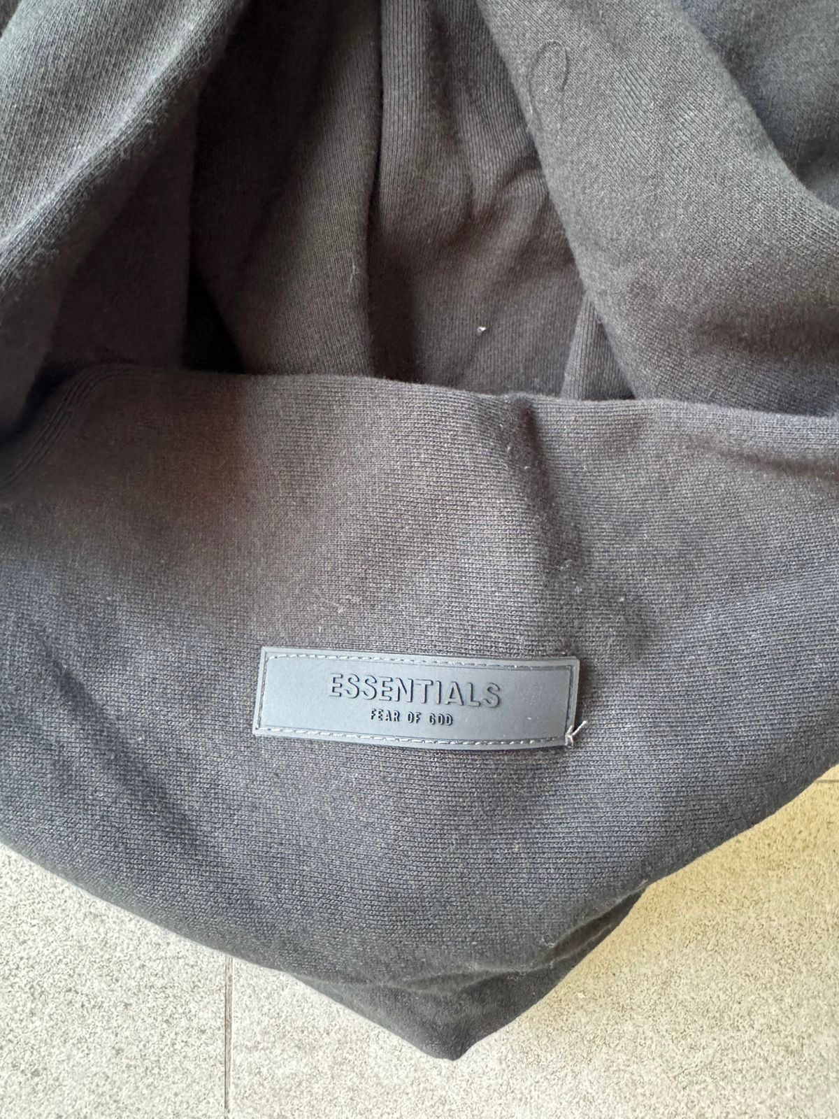 Sudadera Essentials Negra